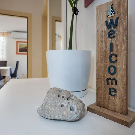 Apartment Peaceful & Fully Equipped 1br - Place To Be