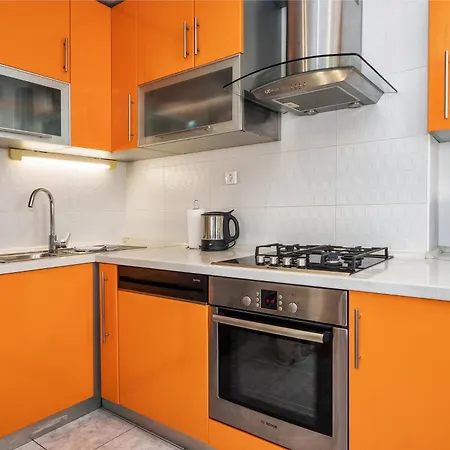 Apartment Sunny 1bd Near Firule - Balcony & Peaceful *